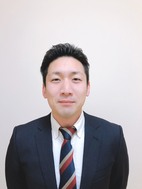 西岡　純の人物画像