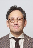 女鹿 崇之の人物画像