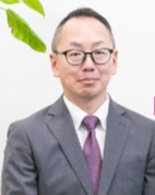 営業部長の人物画像