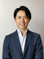荻野　純弥（おぎの じゅんや）の人物画像