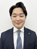 岡田　敦詞の人物画像