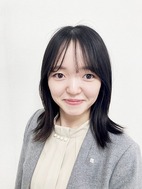 秋山の人物画像