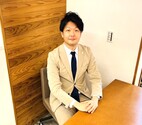 スタッフの人物画像