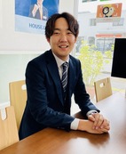 主任　浜野　友汰の人物画像