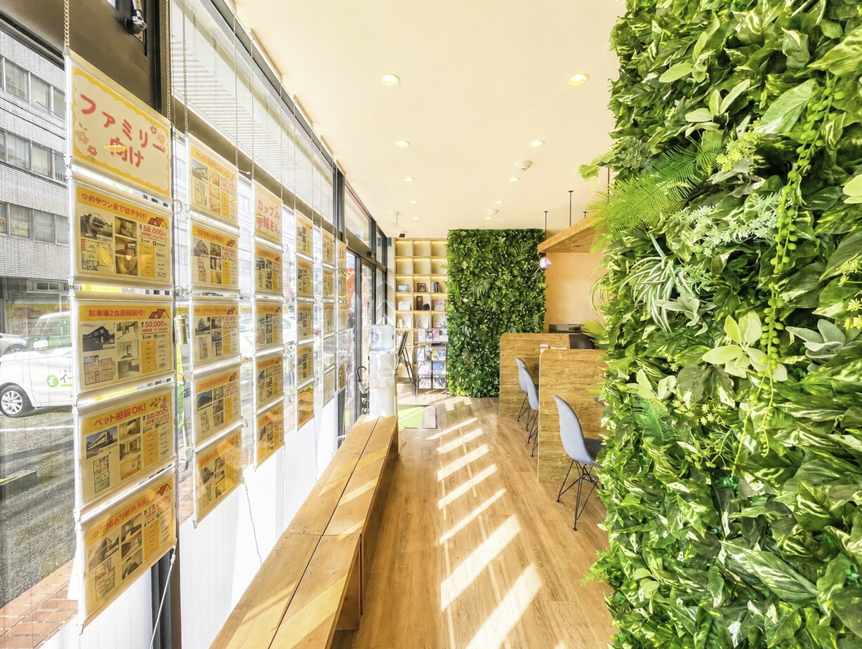 イーグルハウス　二日市店の店舗画像2