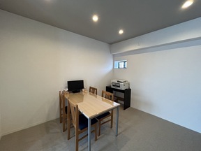 ハウスドゥ 津河芸　株式会社ファミリーリンクの店舗内観の写真