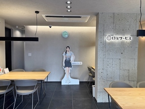 株式会社日住サービス　京都五条店の店内スペースはゆったりとしておりますの写真