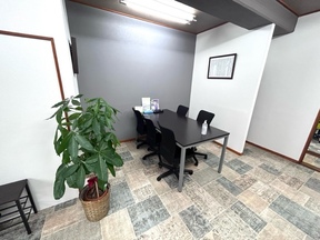 株式会社TWO STEPの店舗内観の写真