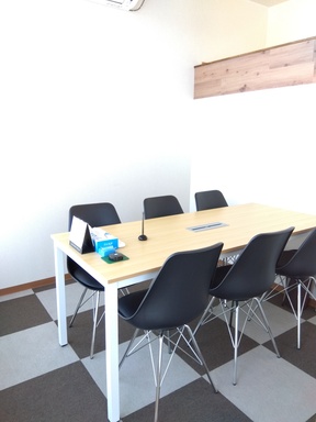 株式会社仁成不動産　守谷支店の店舗内観の写真