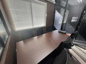 株式会社エスカレードの店舗内観の写真