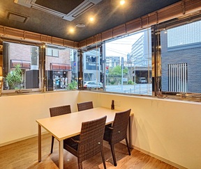 株式会社ルームラボの店舗内観の写真