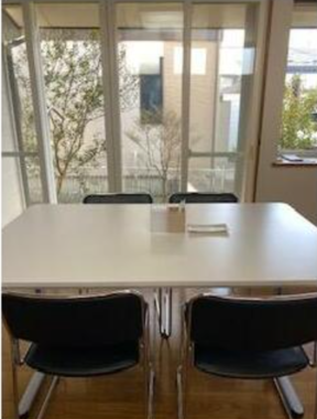 E-homesの店舗内観の写真