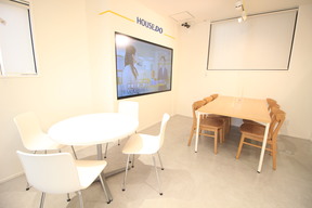 株式会社ハウスドゥ・ジャパン　ハウスドゥ 家・不動産買取専門店 那覇新都心の店舗内観の写真