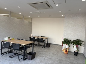 ハウスドゥ近鉄八尾本町　株式会社イエトチの店舗内観の写真