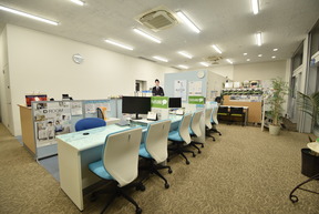 株式会社ワンライフ　ピタットハウス前橋店　本店の店舗内観の写真