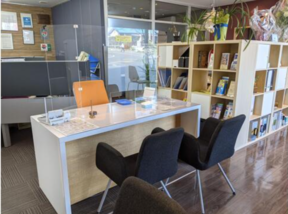 西春師勝土地株式会社　師勝支店の店舗内観の写真