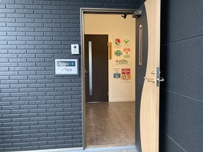 店舗入口の写真