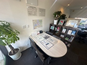 ロイヤルハウス　ピタットハウス橿原店の店舗打ち合わせスペースの写真