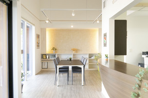 一新建設株式会社　不動産ショップの店舗内観の写真