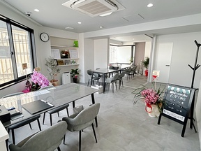 株式会社ＡＭＩＤＡＳ　本店の接客ルームの写真