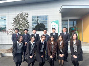 株式会社アクロス不動産 　本店のスタッフの集合写真の写真