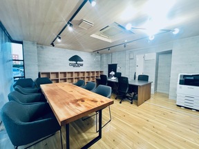 株式会社としぶん　ガマホーム 福知山店の店舗内観の写真