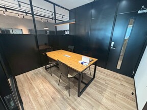 株式会社Re.建設　本店の店舗の内観の写真