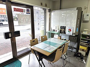 有限会社熊コーポレーション　本店の店舗内観の写真
