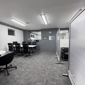 株式会社Est Japan　本店の店舗の内観の写真