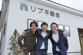 株式会社ＲｅＶ　本店のスタッフの集合写真の写真