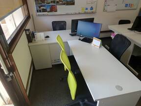 株式会社 ＭＭＳ沖縄　本店の店舗の内観の写真