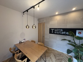 ツインズエステート株式会社　本店の店舗内観の写真