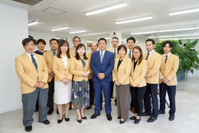 CENTURY21 トラヤのスタッフの集合写真の写真