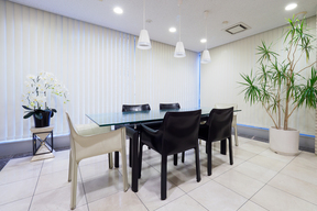 株式会社ウィル　宝塚本店の店内の様子の写真