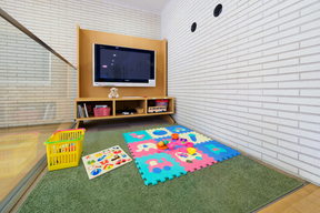 株式会社ウィル　宝塚本店のキッズスペースの写真