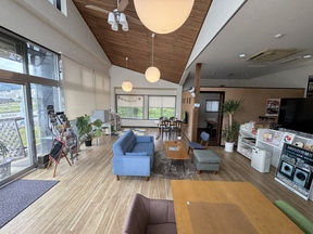 ハウスドゥ！株式会社田村ビルズ　山口平川店の店内の写真