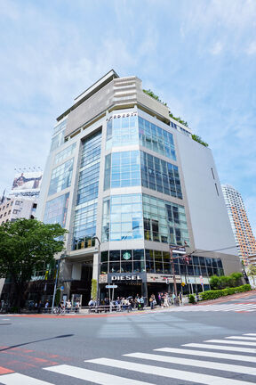 オークラヤ住宅株式会社　渋谷営業所の店舗外観の写真