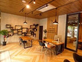 穴吹不動産流通株式会社　鹿児島店の店内の写真