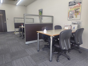 株式会社福屋不動産販売　中百舌鳥店の店舗内装の写真