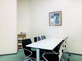 株式会社福屋不動産販売　京橋店の店内の様子の写真