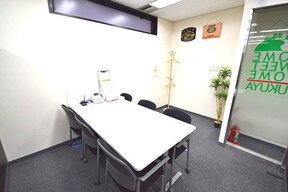 株式会社福屋不動産販売　八王子店の契約室の写真