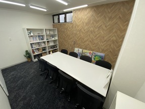 株式会社福屋不動産販売　近江八幡店の商談室の写真