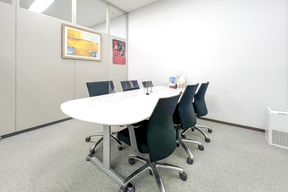 三交不動産株式会社　金山営業所の店内の様子の写真