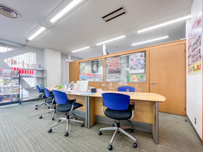 三交不動産株式会社　四日市営業所の店内の様子の写真
