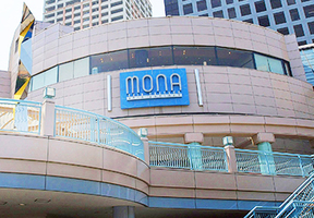 ロイヤルハウジンググループ　ロイヤルハウジング販売(株) モナ新浦安ショップの店舗外観の写真