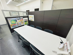 株式会社福屋不動産販売　　伊丹店の店舗内観の写真