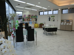 ピタットハウス城陽店　株式会社京滋ハウジングの店内の様子①の写真