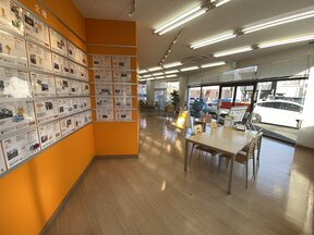 しずなび株式会社　静岡稲川店の店内の様子 創業30年超。JR静岡駅南口から徒歩8分にあります。の写真