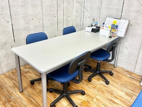 株式会社リアルプロ　ハウスドゥ北谷の店内の様子の写真