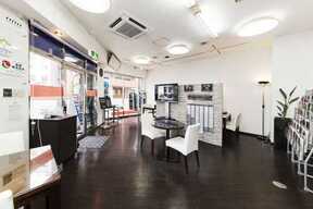 トータテ住宅販売株式会社　中央情報センターの店内の様子の写真